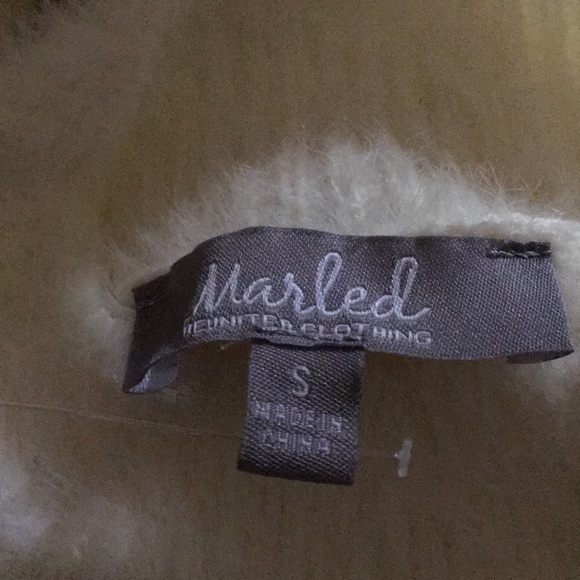 Sweater - Picture 3 of 3